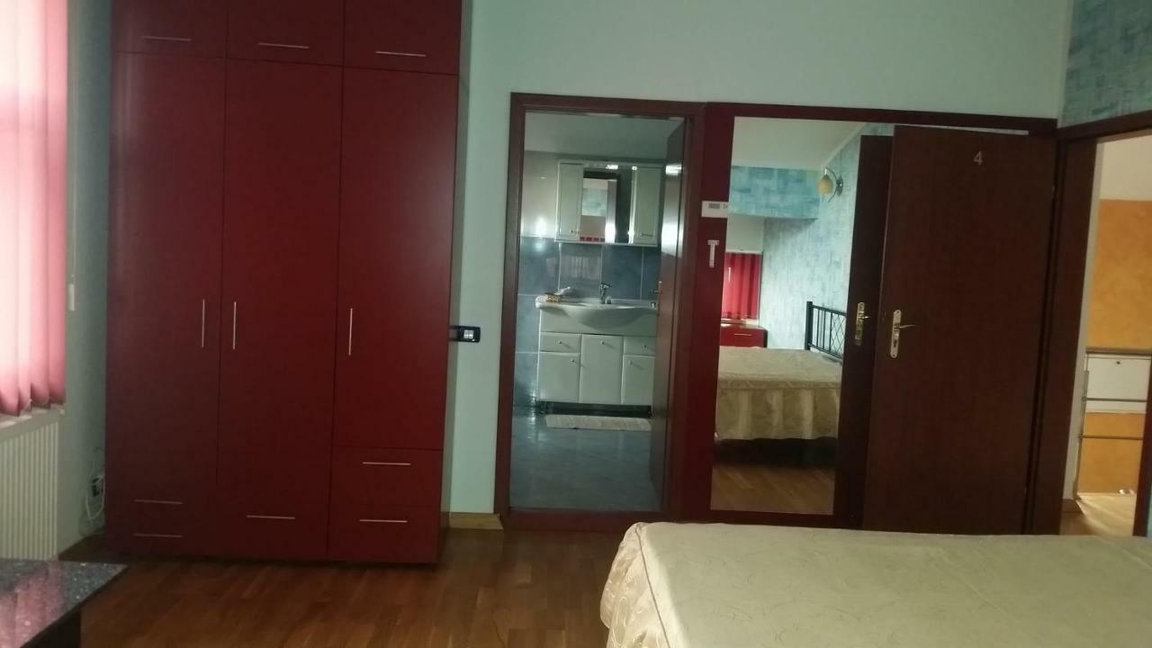 Cristalex Villaverde Bucharest Pantelimon Buitenkant foto